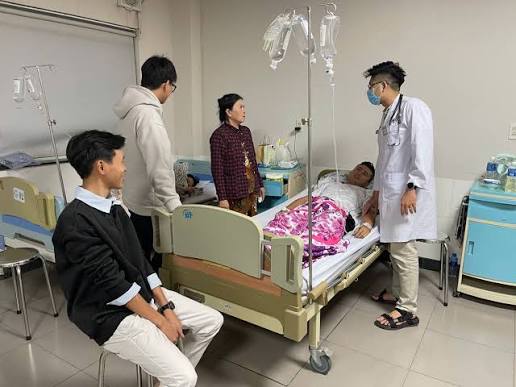 Ra quân chăm sóc sức khỏe toàn dân
